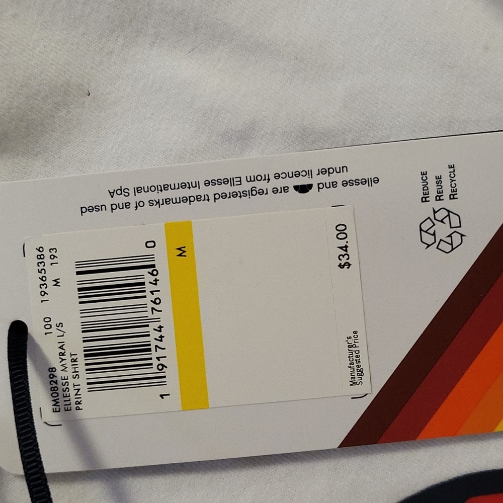 Ellesse us med shirt great detail and craftsmanship - Picture 4 of 4